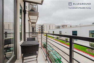 212 W Highland Mall Blvd in Austin, TX - Building Photo - Building Photo