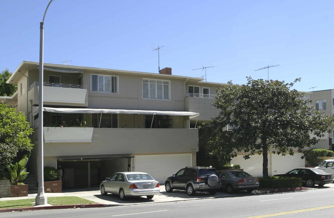 1366 S Beverly Glen Blvd in Los Angeles, CA - Building Photo