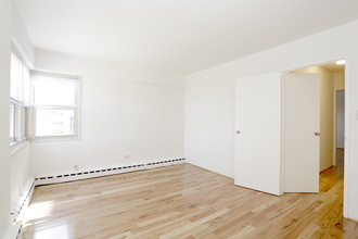 5630 N Sheridan Rd in Chicago, IL - Building Photo - Interior Photo