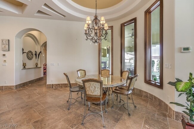 2780 El Camino Rd
