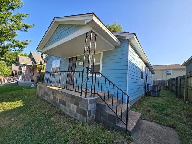 204 Greenlaw Ave in Memphis, TN - Building Photo - Building Photo