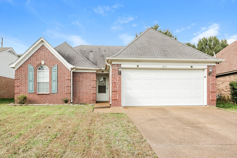 1015 Jessica Lauren Dr in Cordova, TN - Building Photo