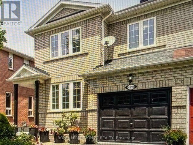 property at 4889 Yorkshire Ave