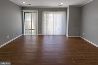 9926 Ridgeline Dr in Gaithersburg, MD - Building Photo - Building Photo
