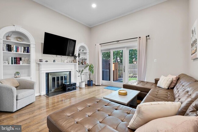 property at 2415 9th St S