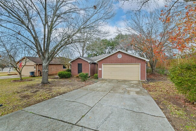 property at 10926 Waterview Cir