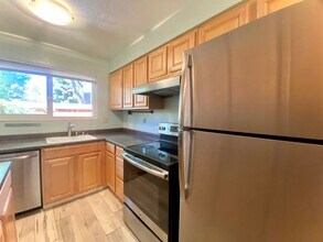 41010 Cornac Terrace in Fremont, CA - Building Photo - Building Photo
