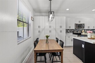 4859 NW 55th Pl in Tamarac, FL - Building Photo - Building Photo