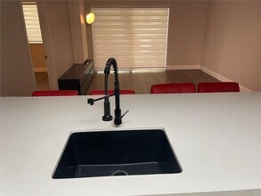 430 S Park Rd in Hollywood, FL - Building Photo - Building Photo