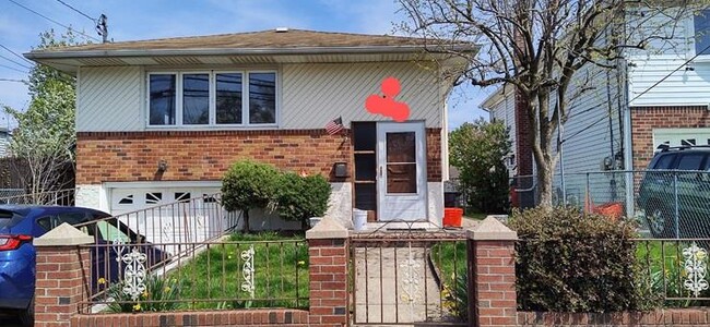 property at 93 Litchfield Ave