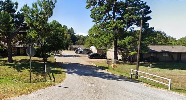 1383 W 6th in Rusk, TX - Building Photo - Building Photo