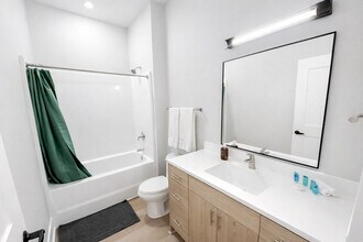 4624 Douglas St in Omaha, NE - Building Photo - Building Photo