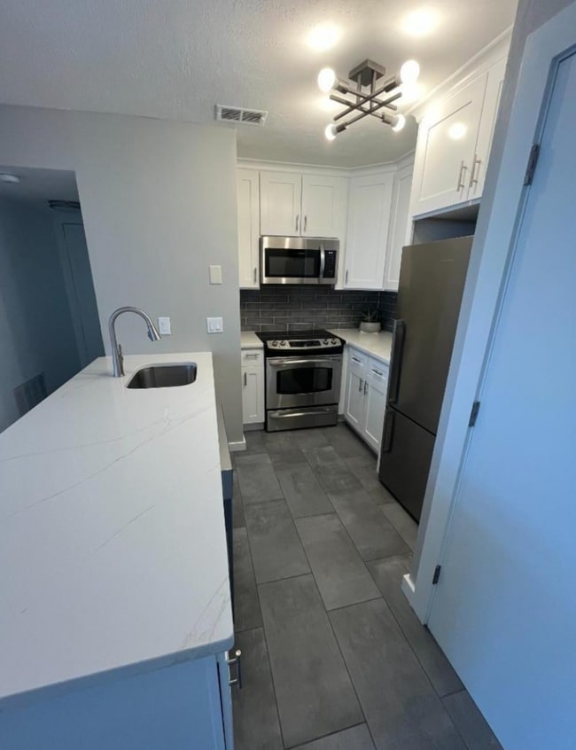 property at 22 Tansy Ct