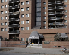 Chelsea Estates in Calgary, AB - Building Photo - Building Photo