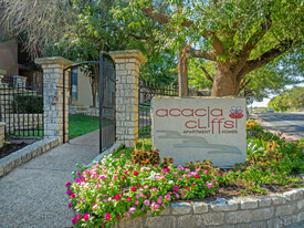 Acacia Cliffs Apartments