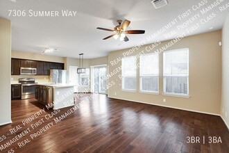 7306 Summer Way in San Antonio, TX - Building Photo - Building Photo