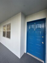 12600 SW 5th Ct in Pembroke Pines, FL - Building Photo