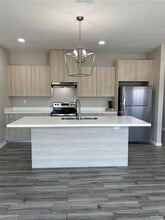 23-3 1/2 3 1/2 St in La Joya, TX - Building Photo - Building Photo