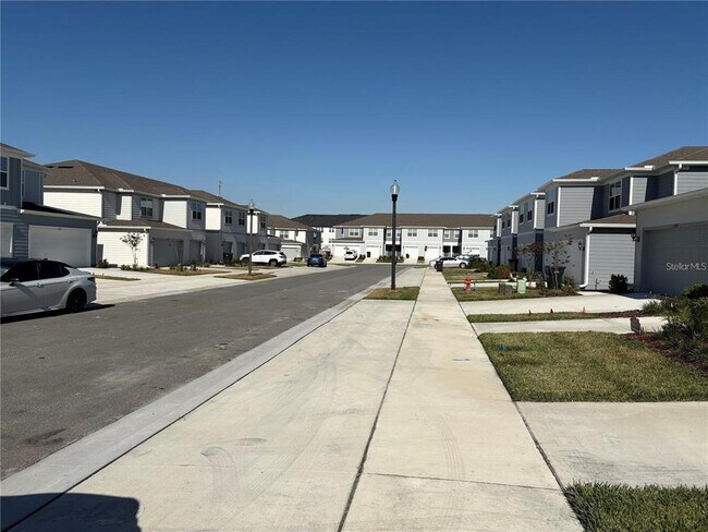 2586 Winsome Wy in Davenport, FL - Building Photo - Building Photo