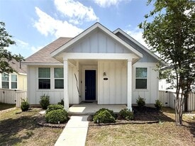 133 Fabion St in Niederwald, TX - Building Photo