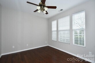 8204 Viewpoint Lane in Cornelius, NC - Building Photo - Building Photo