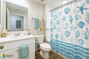 6445 Breezy Oaks Wy in Jacksonville, FL - Building Photo