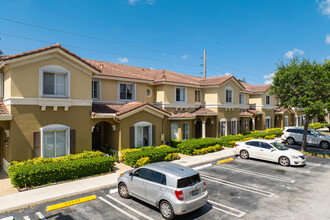 Century Parc 2 in Miami, FL - Building Photo - Building Photo