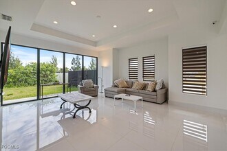 1817 SW 11th Terrace in Cape Coral, FL - Building Photo - Building Photo