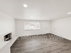 1011 Claremont Dr in Bountiful, UT - Building Photo - Building Photo