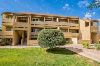 1331 W Baseline Rd in Mesa, AZ - Building Photo - Building Photo