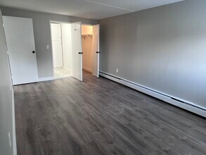 12 Ellery St, Unit 502 in Cambridge, MA - Building Photo - Building Photo
