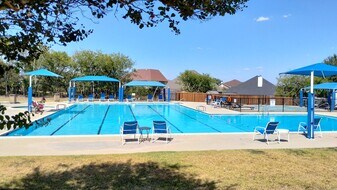 8422 Parry Path in Converse, TX - Building Photo