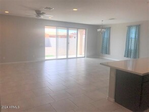 40765 W Haley Dr in Maricopa, AZ - Building Photo - Building Photo