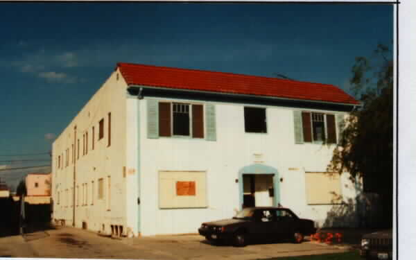 6081 W. Pickford Pl in Los Angeles, CA - Building Photo - Building Photo