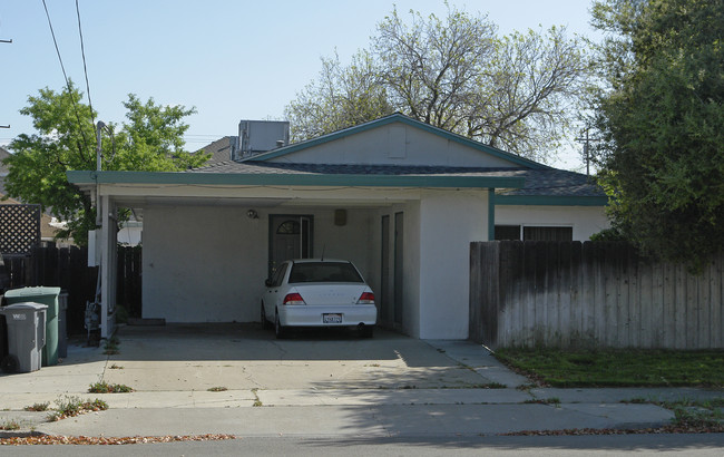 1914-1918 Walnut St in Livermore, CA - Foto de edificio - Building Photo