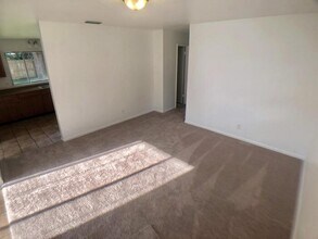 4424 W Oklahoma Ave in Tampa, FL - Building Photo - Building Photo