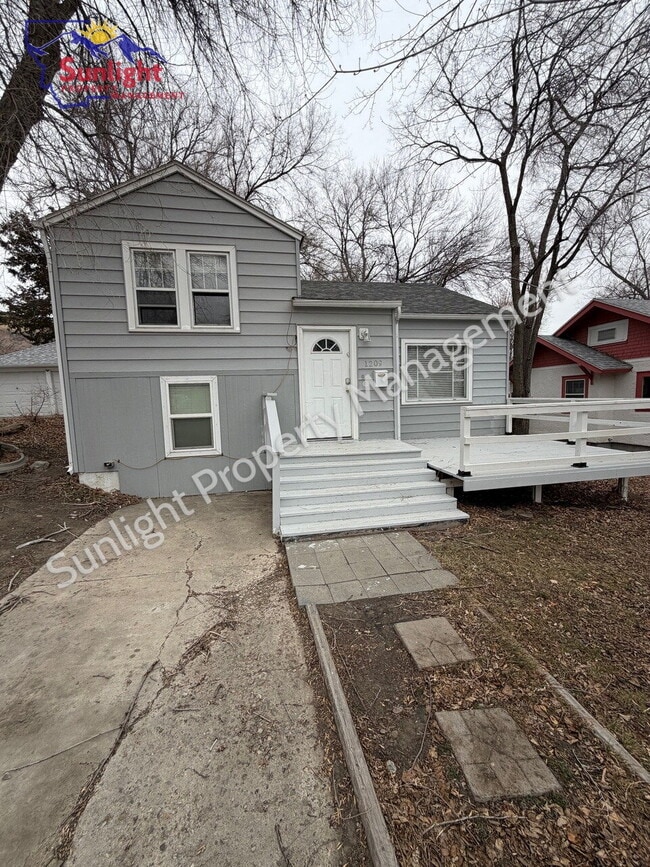 property at 1209 N 26th St