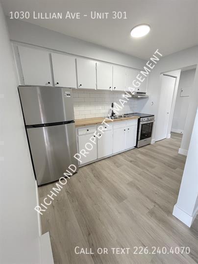 1030 Lillian Ave in Windsor, ON - Building Photo - Building Photo