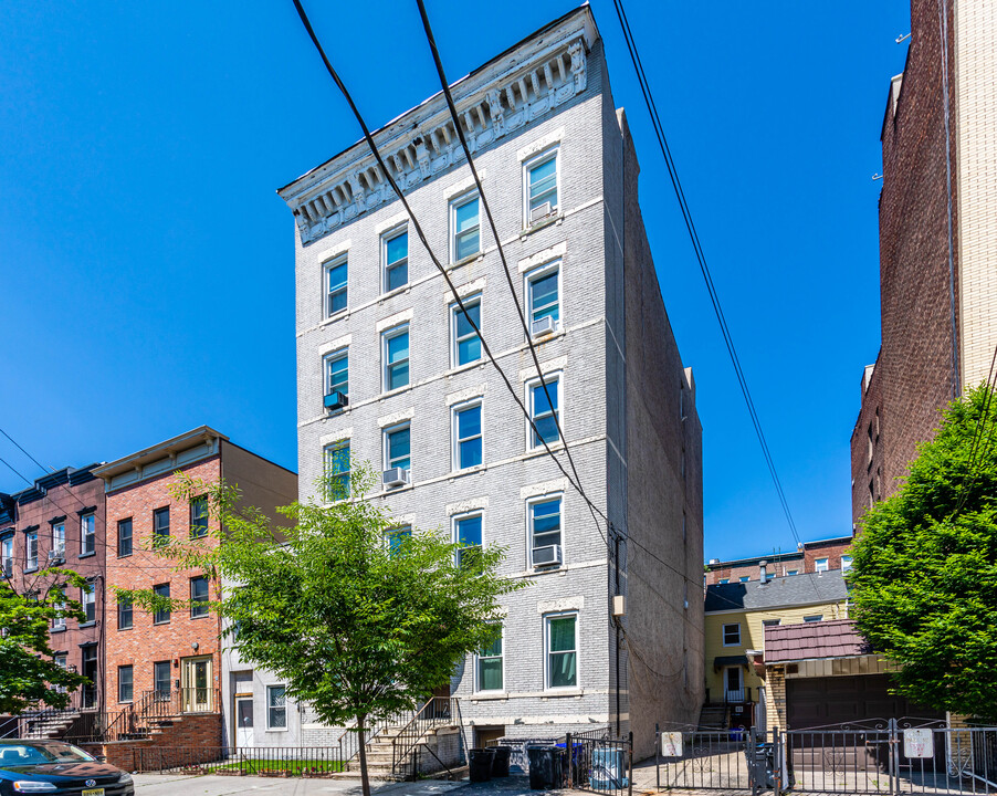 614-616 Park Ave in Hoboken, NJ - Foto de edificio