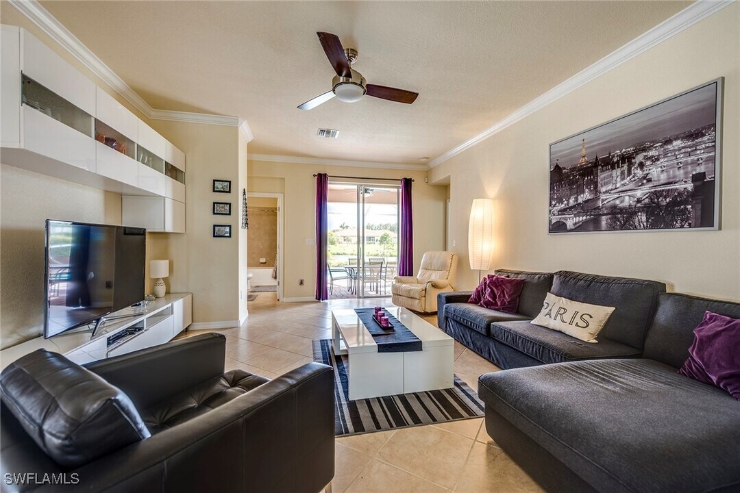 14796 Canton Ct in Naples, FL - Building Photo