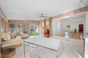 344 Linda Ln in West Palm Beach, FL - Building Photo