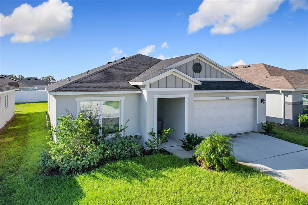 1028 Mattie Pointe Wy in Auburndale, FL - Building Photo