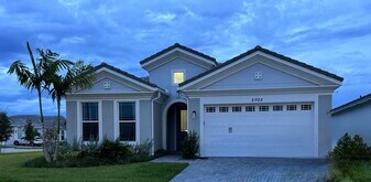 5703 Lodgepole Ln in Westlake, FL - Building Photo