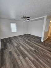 9137 Hibben Ave in Indianapolis, IN - Foto de edificio - Building Photo