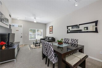 2605 Gala Rd N in Kissimmee, FL - Building Photo - Building Photo