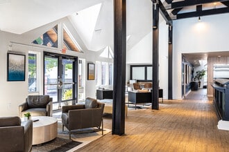 Avia Apartments on College Blvd (Overland Park) in Overland Park, KS - Building Photo - Interior Photo