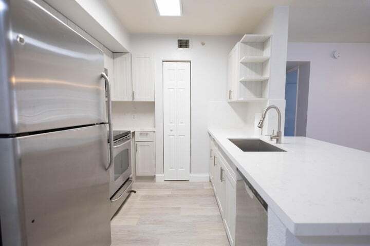 6753 Heritage Grande in Boynton Beach, FL - Foto de edificio