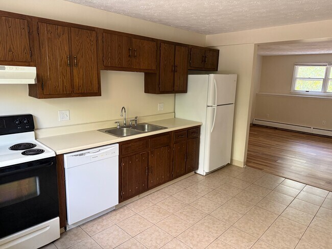 25 Briarwood Dr in Biddeford, ME - Building Photo - Building Photo