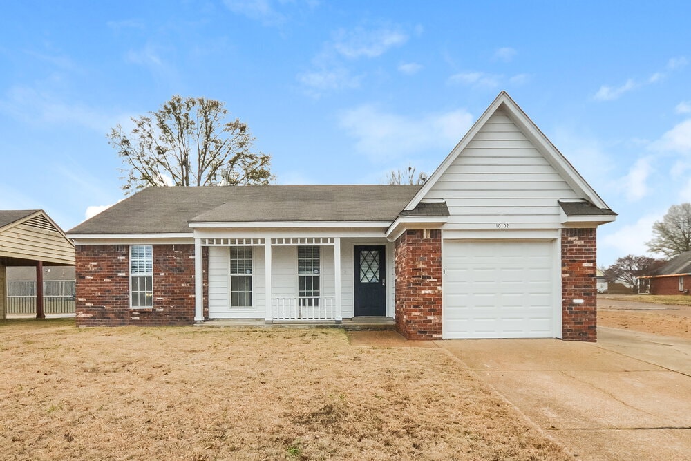 10102 Williford Dr in Olive Branch, MS - Building Photo