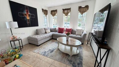 14065 SW 278th St in Homestead, FL - Foto de edificio - Building Photo